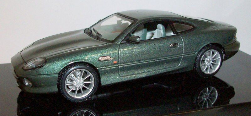 "Pre owned" Autoart 1:43 Aston Martin DB7 Metallic Green