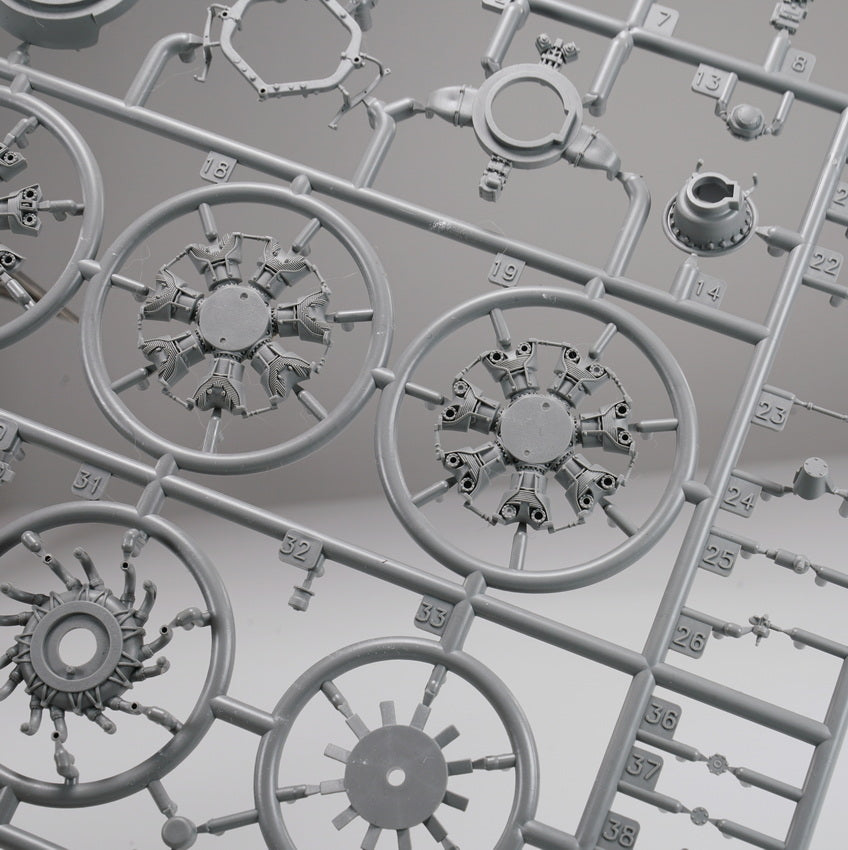 Border 1:35 Focke-Wulf Fw190A-6 w/Full Engine & Weapon Interior
