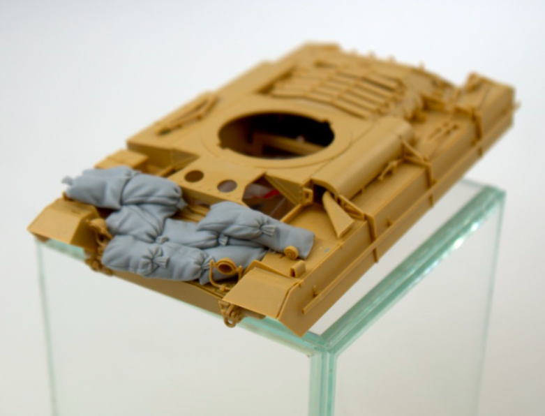 Panzer Art 1:35 Sandbag Armour for A15 Crusader Resin Set (LW)