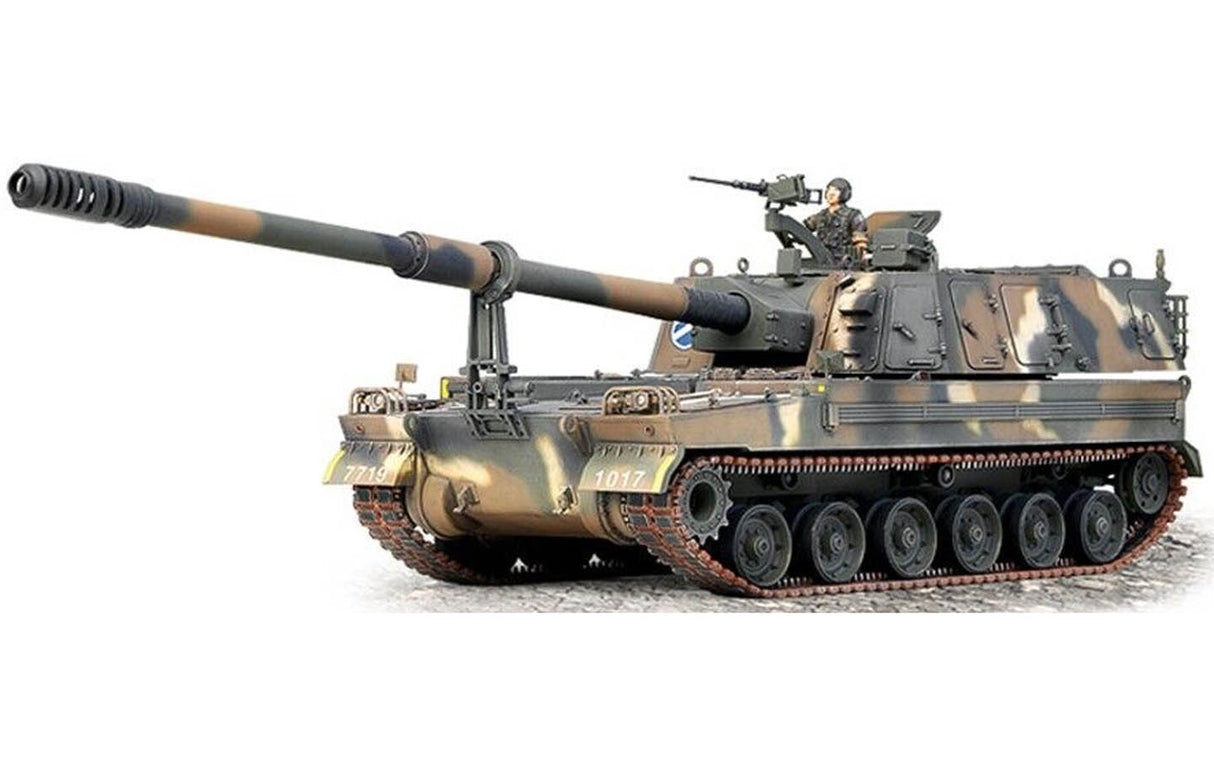 Academy 1:35 R.O.K. Army K9 Self-Propelled Howitzer (LW)