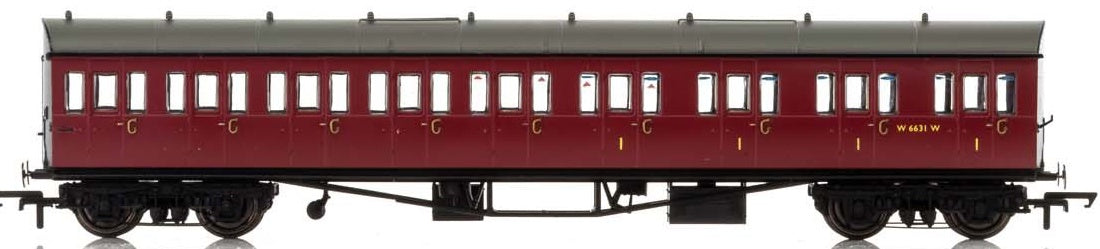 Hornby BR, Collett 57’ Bow Ended E131 Nine Compartment Composite (Right Hand)