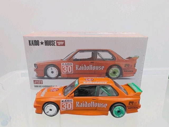 MiniGT 1:64 BMW M3 Kaido  House