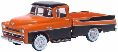 Oxford 1/87 1957 Dodge D100 Sweptline Pickup