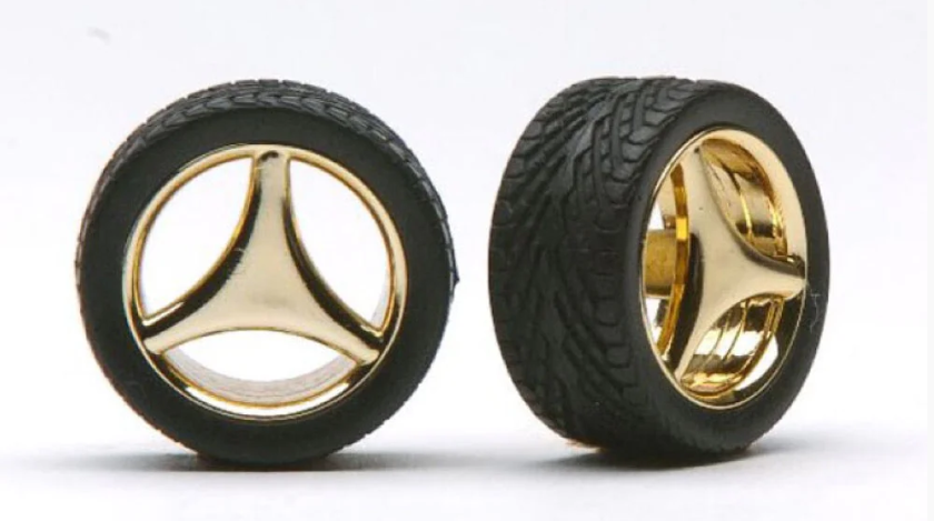 Pegasus 1/24 Rim & Tire Set Three Spoke Gold (4)