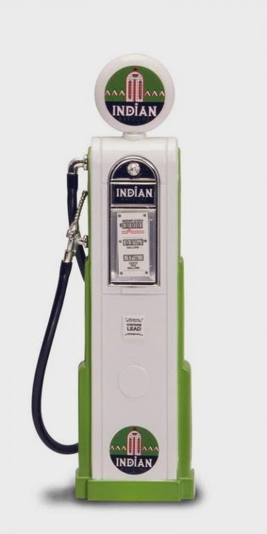 Road Signature 1/18 Indian Emblem 1 (Square Base) Gas Pump