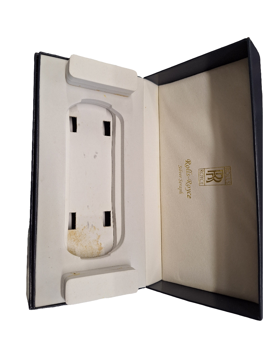 "Pre owned" 1998 Rolls Royce Promotion 1:43 Silver Seraph Limousene