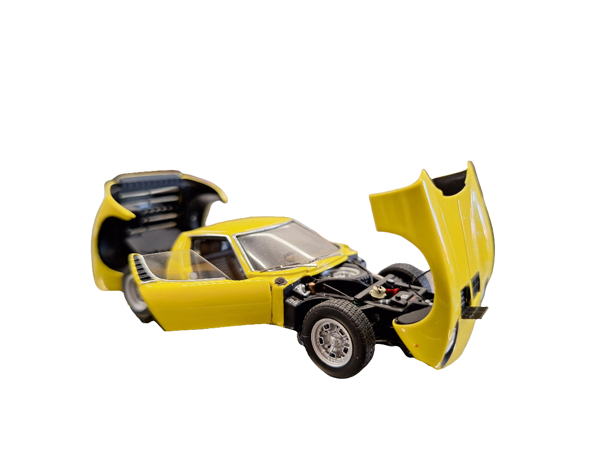 "Pre owned" Autoart 1:43 Lamborghini Miura SV Yellow