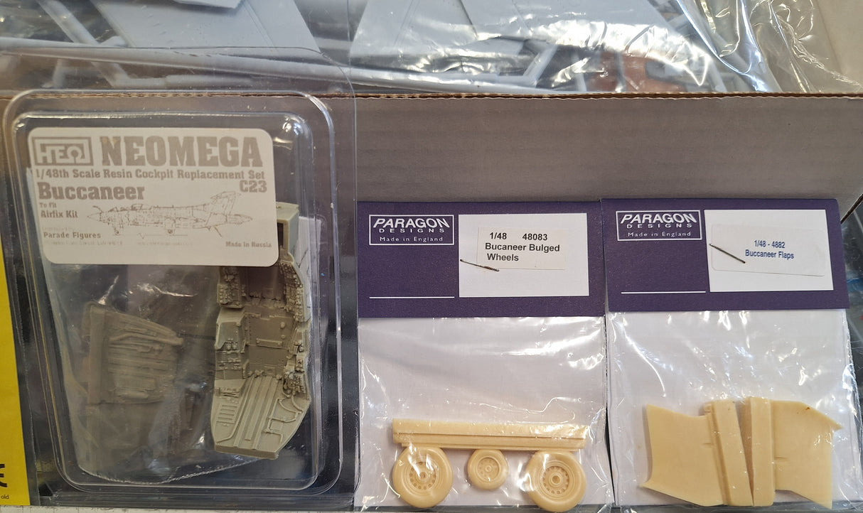*Vintage, Extras* Airfix 1:48 H.S. Buccaneer (LW)