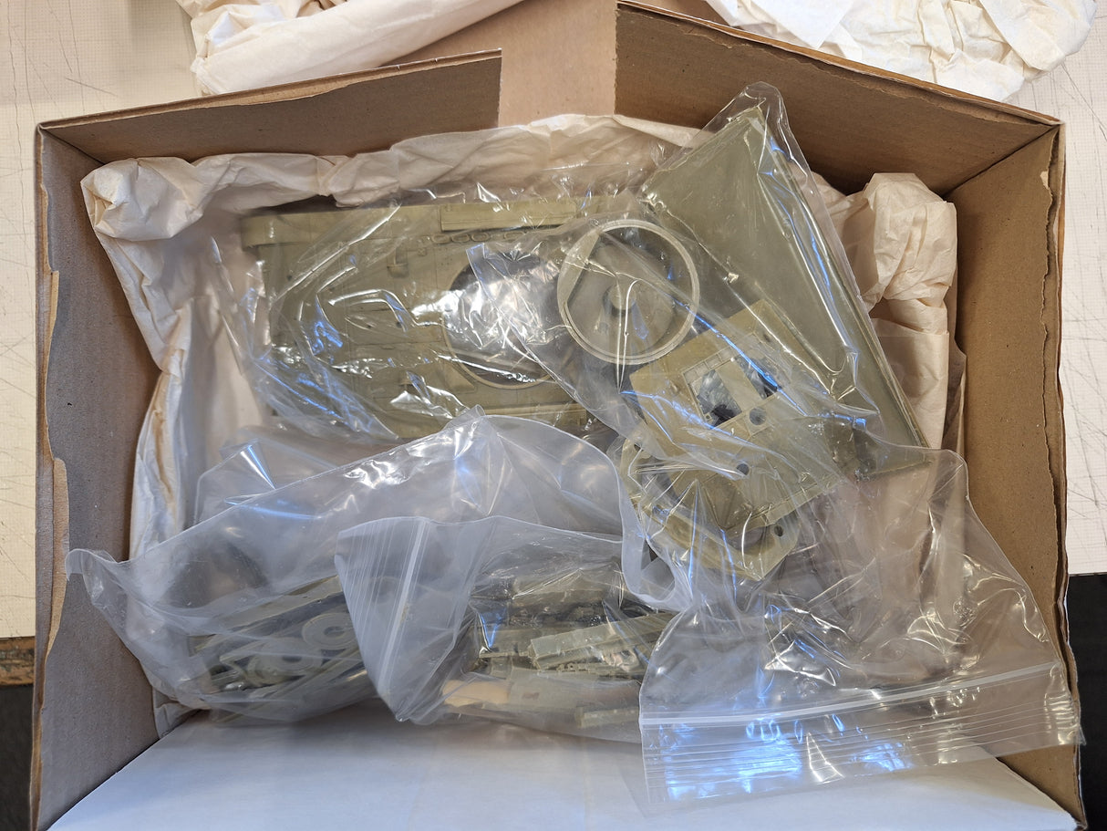 Cromwell 1:35 Mk.V Covenanter (A13 Mk.III) Full Resin Kit (LW)