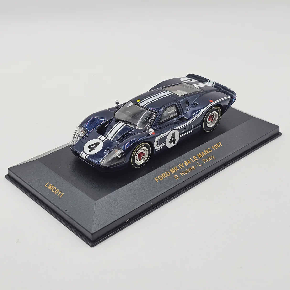 "Pre owned" IXO 1:43 1967 Ford GT40 MK IV #4 Le Mans