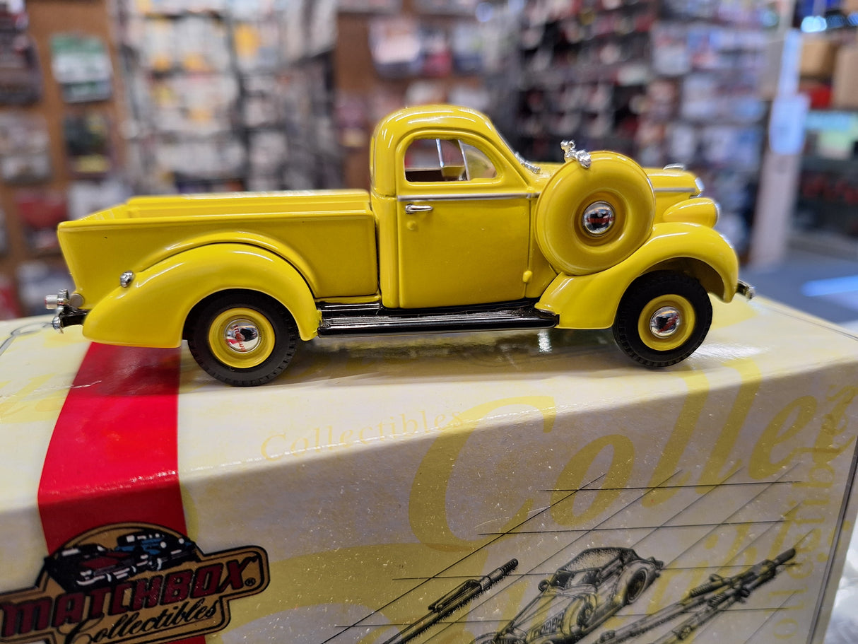 "Pre owned" Matchbox 1:43 1938 Studebaker Coupe Express K-Model