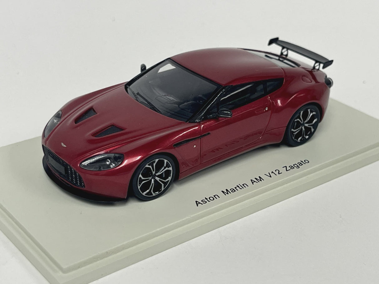 "Pre owned" Spark 1:43 2011 Aston Martin AM V12 Zagato