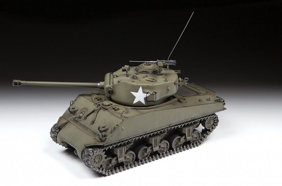 Zvezda 1:35 M4 A3 Sherman W/76mm Gun