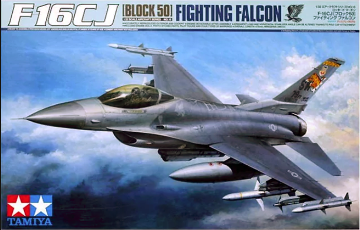 Tamiya 1:32 F-16 Falcon