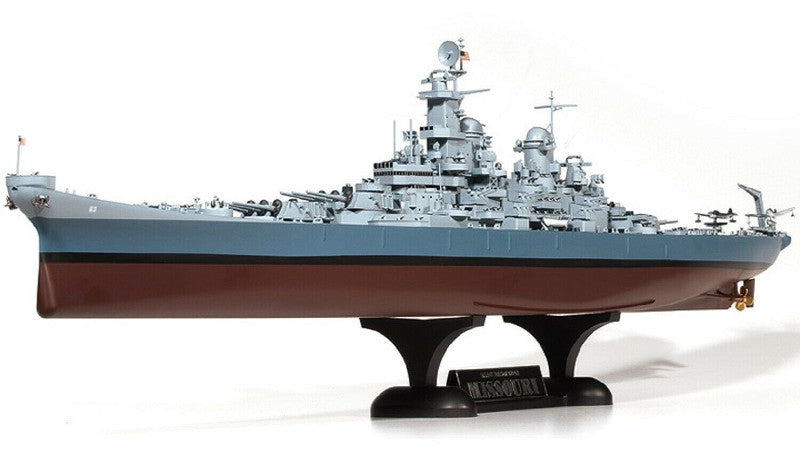 Academy 1:400 USS Missouri BB-63