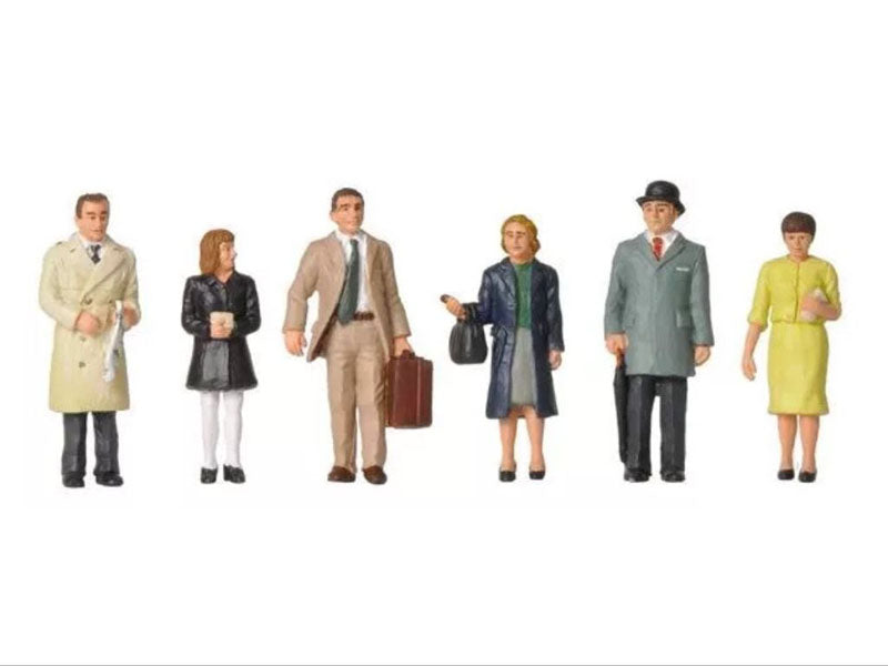 BACHMANN '60's/70's Standing Passengers