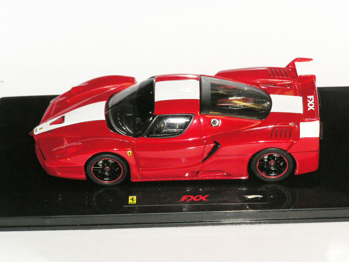 Hot Wheels Elite 1:43 Ferrari FXX