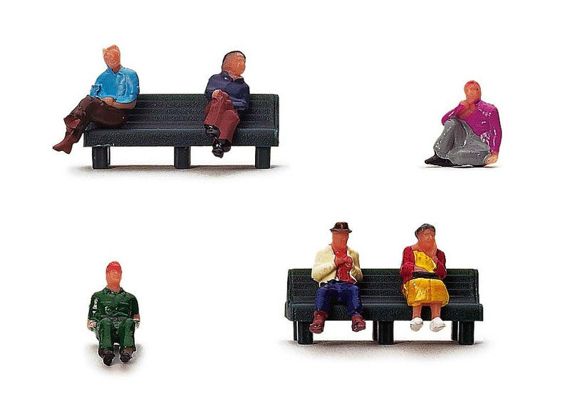 Hornby OO Sitting People