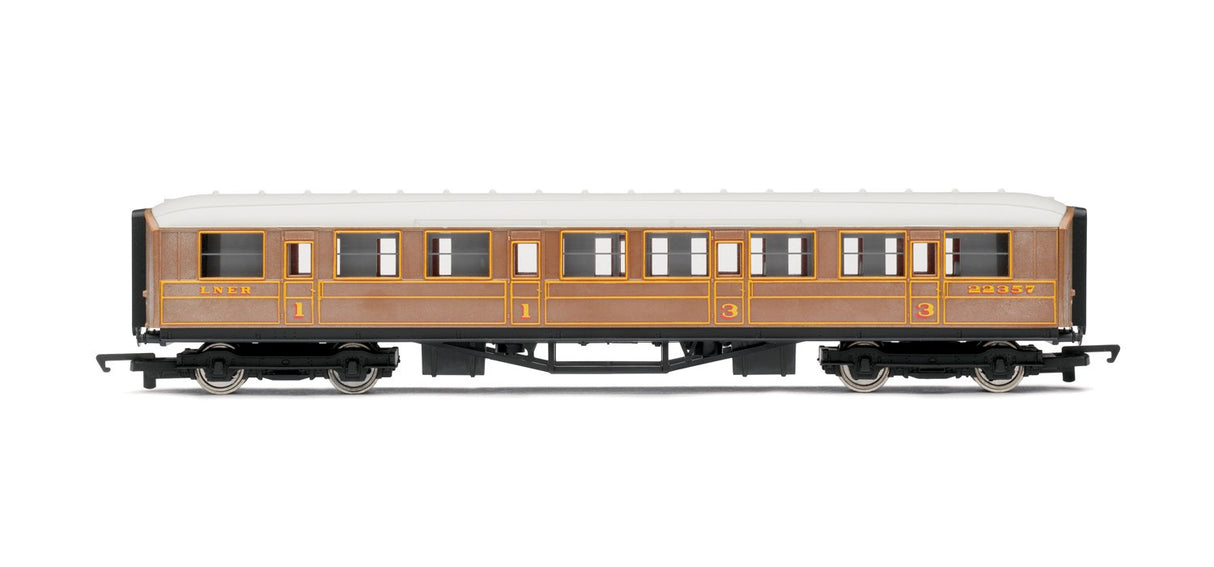 Hornby R4332 LNER Teak Composite Coach