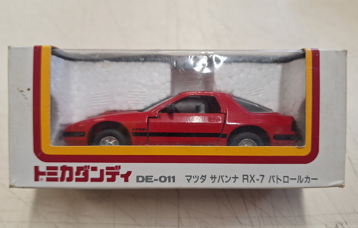 Tomica 1:43 Red RX-7 GT