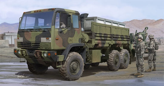 Trumpeter 1:35 M1083 FMTV Standard Cargo Truck (LW)