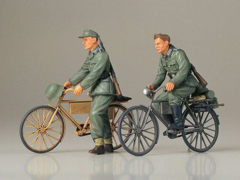 Tamiya 1:35 German Soldiers With Bicycles