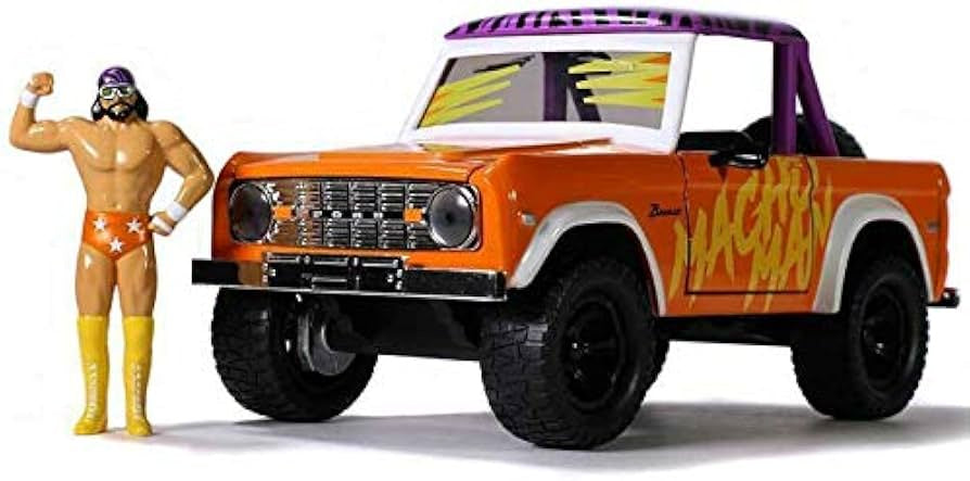 Jada 32046 1/24 1973 Ford Bronco w/"Macho Man" Randy Savage Figurine