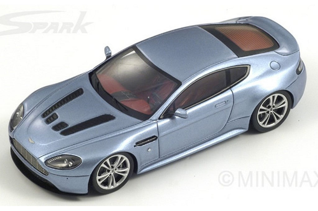 "Pre owned" Spark 1:43 2009 Aston Martin Vantage V12
