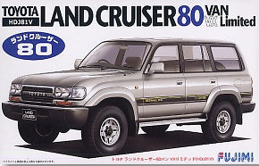 Fujimi 1/24 Toyota Land Cruiser VX80 Ltd