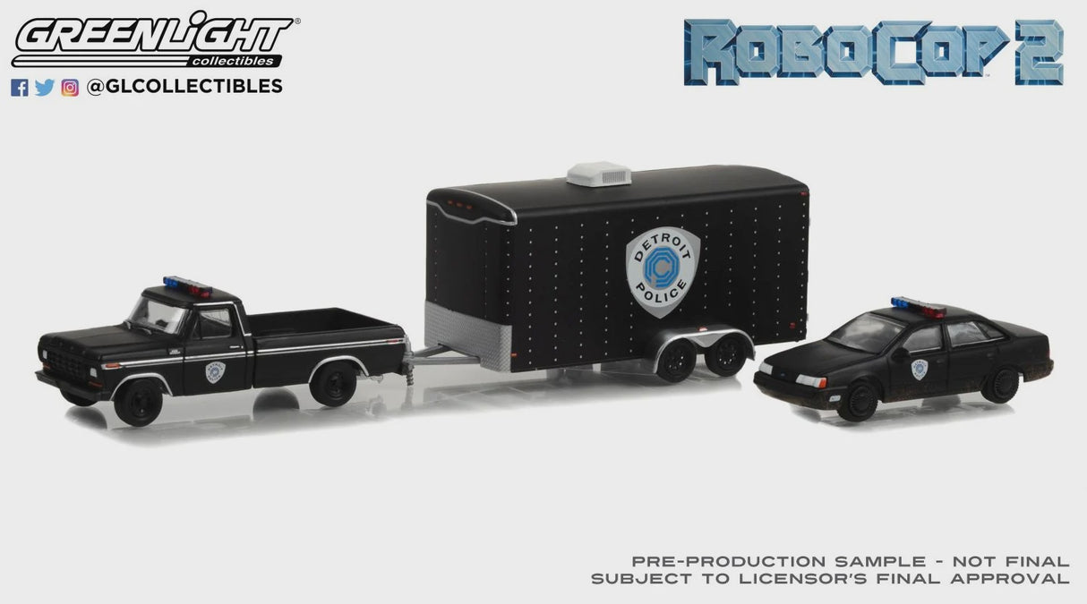 1:64 1979 Ford F-150 with 1986 Ford Taurus and Enclosed Trailer