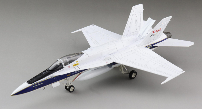 Hobbymaster 1:72 F/A 18A Hornet NASA 2005