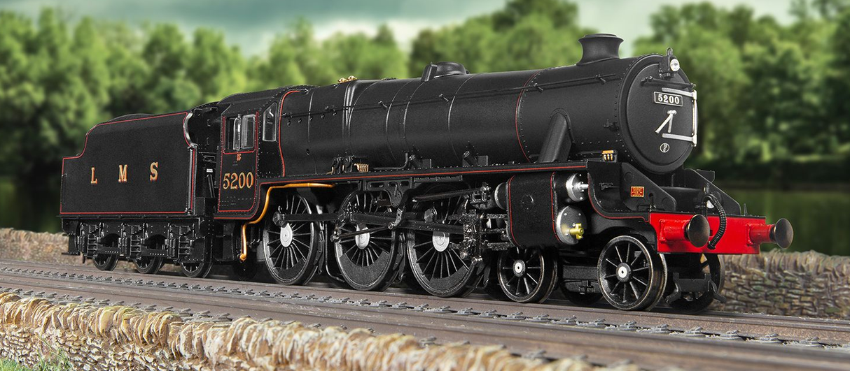 Hornby LMS Stanier 5MT 'Black 5' 5200