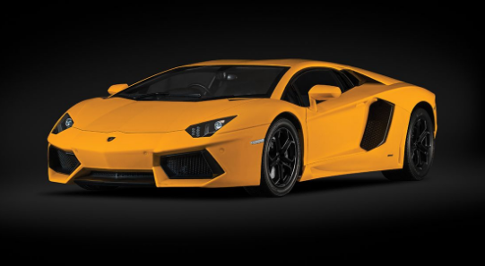 Pocher 1:8 Lamborghini Aventador LP 700-4 Giallo Orion Kit