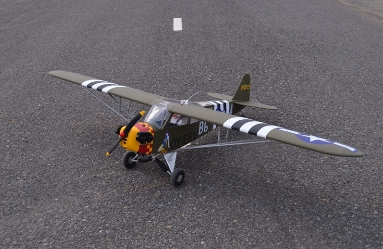 L-4 Grasshopper span 90in -1/5 Scale (15-20cc), 0.21m3 by Seagull Models