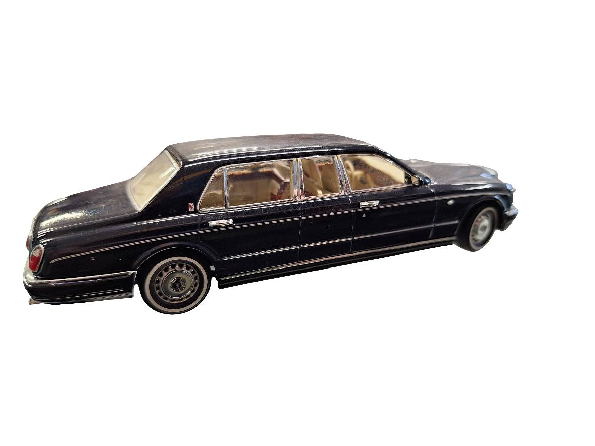 "Pre owned" 1998 Rolls Royce Promotion 1:43 Silver Seraph Limousene