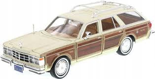 MM 1:24 1979 Chrysler leBaron Town & Country