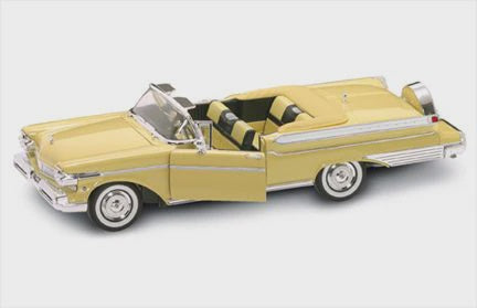 Road Signature 1:18 1957 Mercury Turnpike Cruiser Yellow