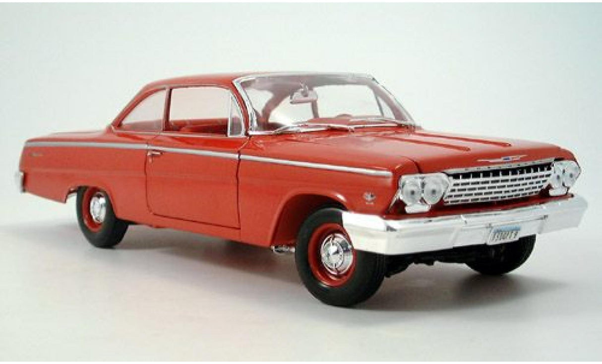 Maisto 1:18 1962 Chevrolet Bel Air Red