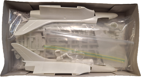 *Vintage, Unsealed* Airfix 1:72 Douglas F-4D-1 Skyray (FMS)