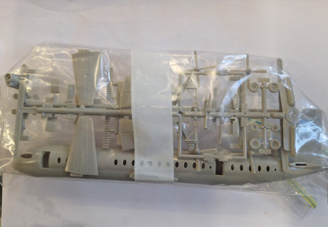 *Heavily Opened* Airfix 1:144 Vickers Vanguard (FMS)
