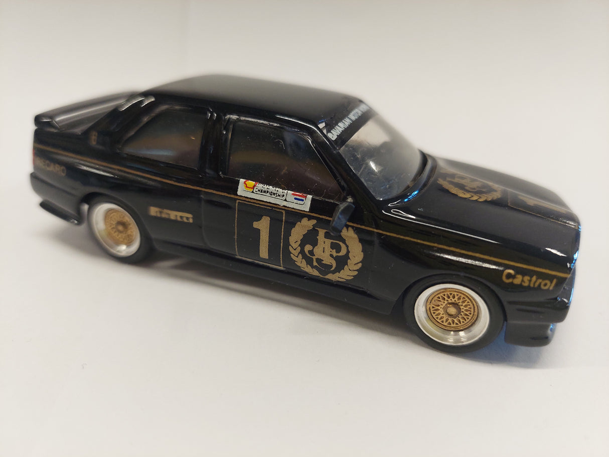 Dinkum Classics 1:43 BMW M3 JPS