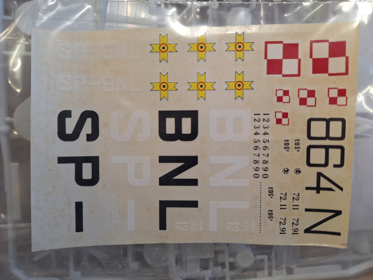 *Unsealed, Vintage* ZTS 1:72 PZL-37 A/B Los (FMS)