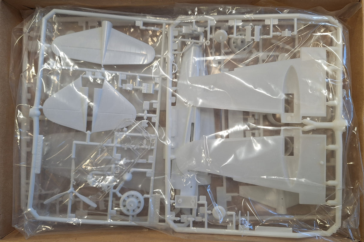 *Unsealed, Vintage* ZTS 1:72 PZL-37 A/B Los (FMS)