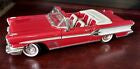 Road Signature 1:18 1958 Pontiac Bonneville Red/White