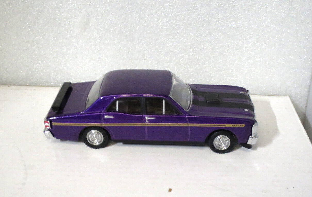 Trax 1:43 XY Ford Falcon GTHO Phase III Wild Violet Purple