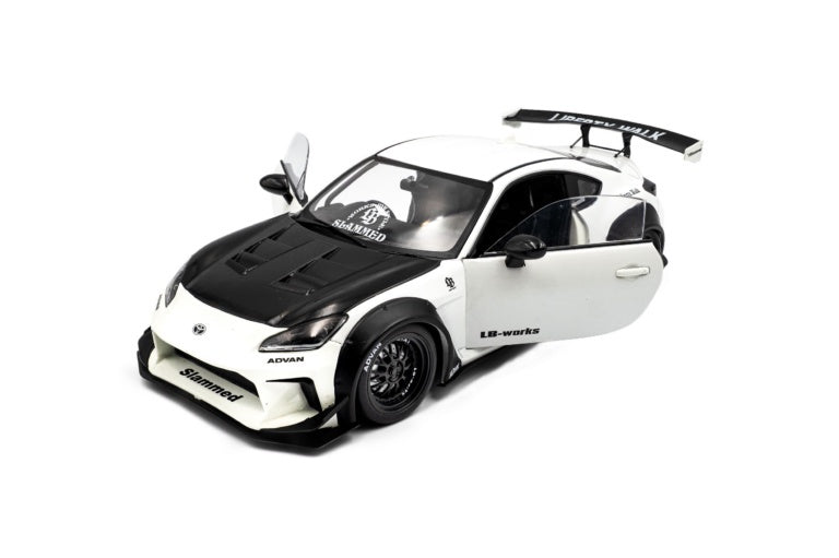 Solido 1:18 2024 Toyota GR86 LBWK Body Kit – Pearl White