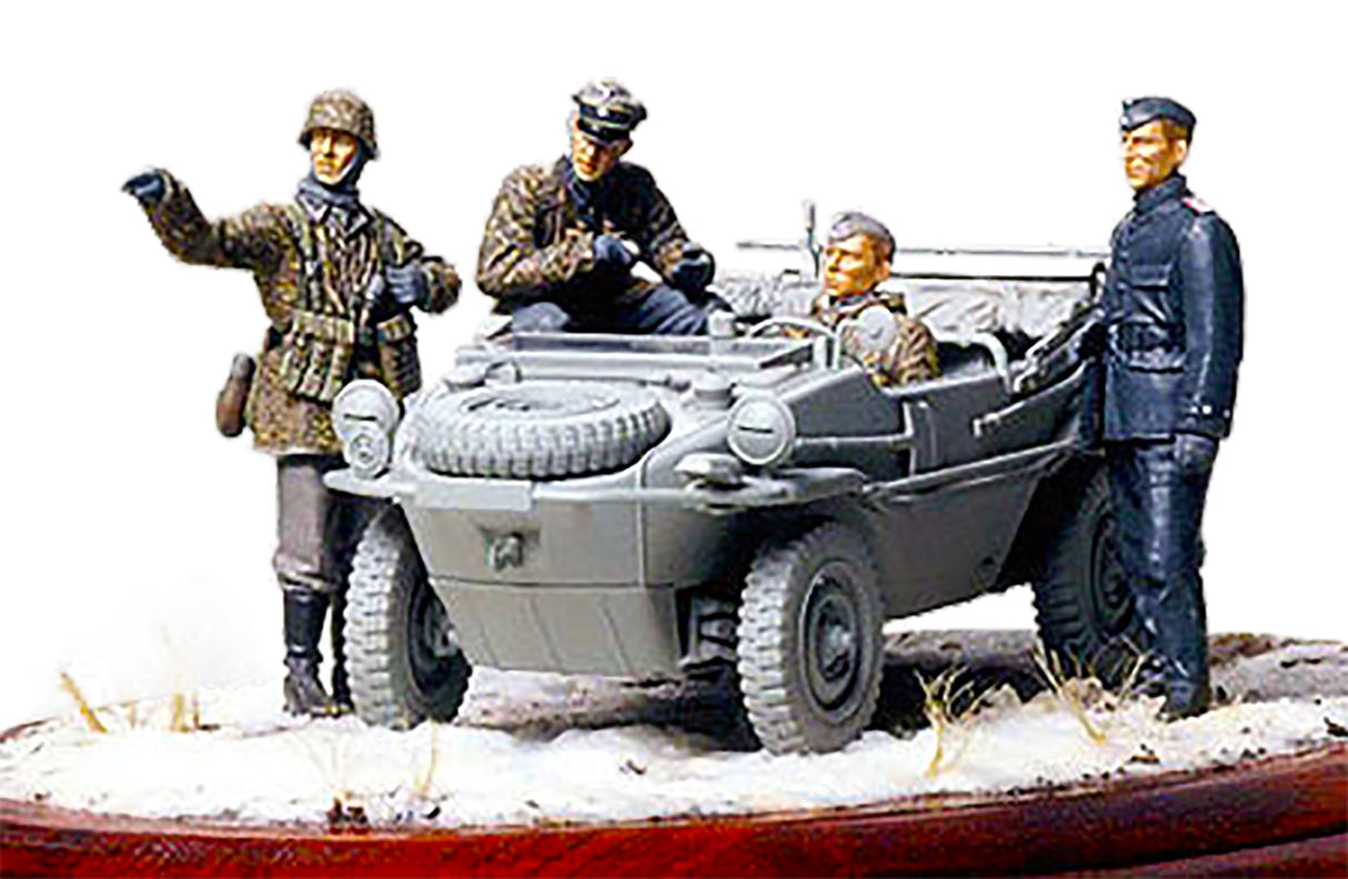Tamiya 1:35 Panzer Front Line Recon Team