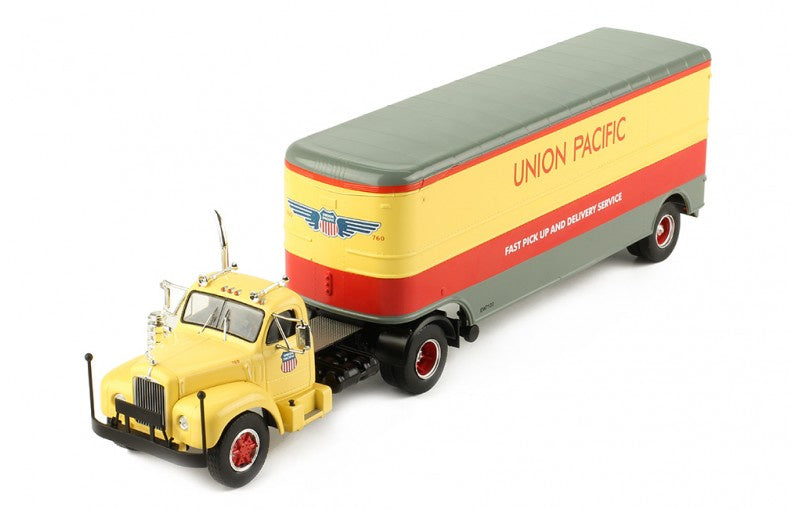 IXO 1:43 MACK B 61 (UNION PACIFIC) 1955