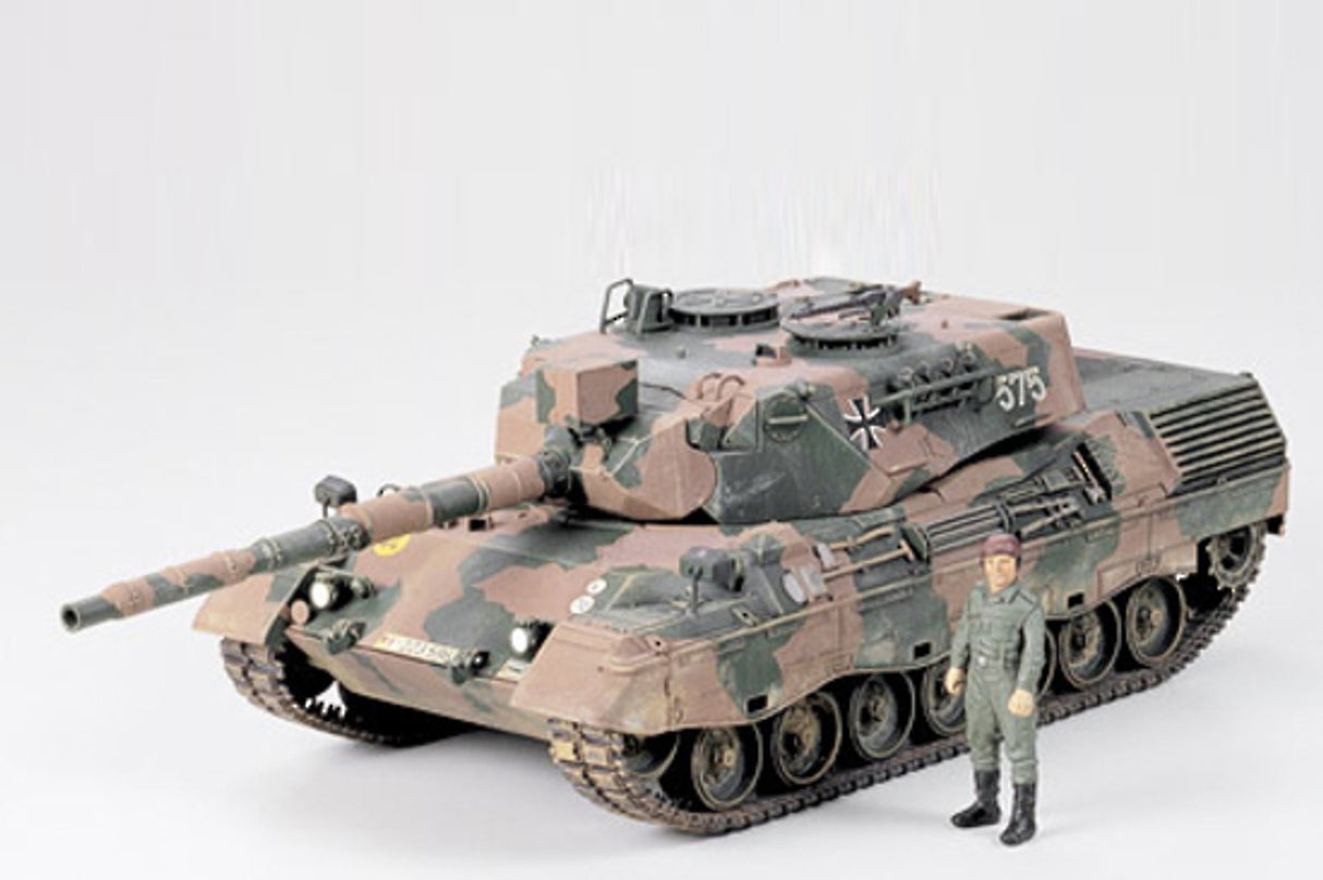 Tamiya 1:35 Leopard A4 Tank