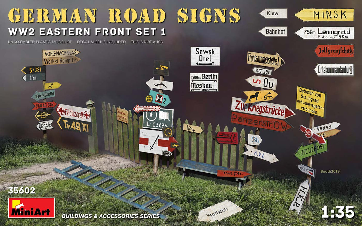 Miniart 1:35 German Road Signs WWII Eastern Front Set 1